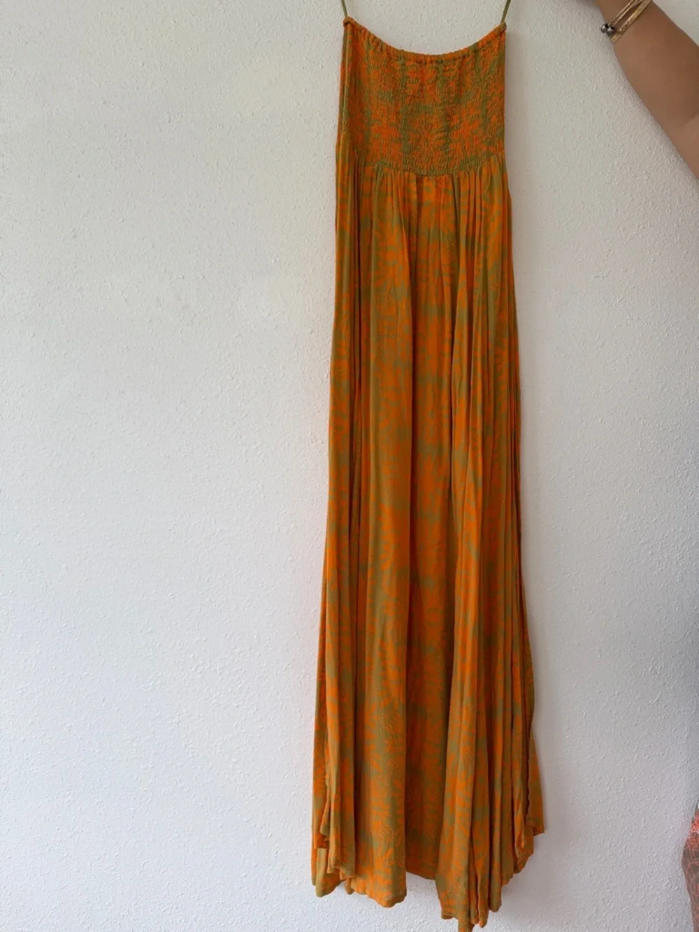 Alohiwai - Vintage Aloha strapless Maxi - Size L
Tangerine / Green tea colorway - Picture 4 of 5